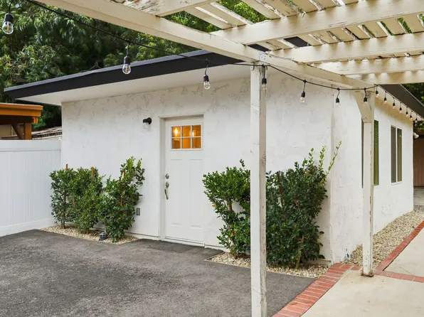 10865 Louise Ave, Granada Hills, CA 91344