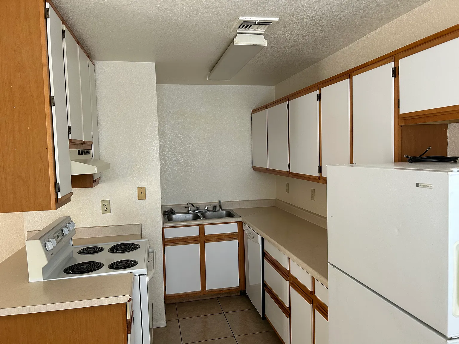 1 bed, 840 sqft, $1,000 — Photo 4