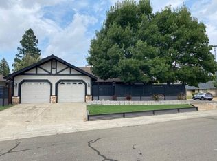 9800 Falcon Meadow Dr, Elk Grove, CA 95624