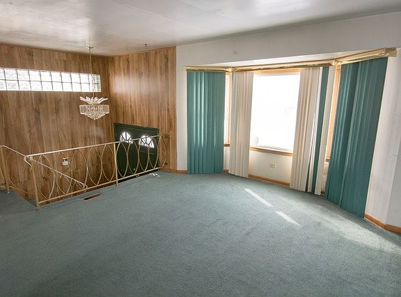 4th image of 231 Zuelke Dr