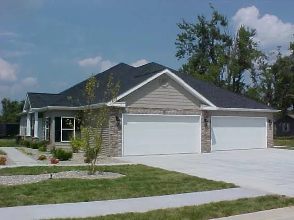 1561 Yellow Wood Dr, Madisonville, KY 42431