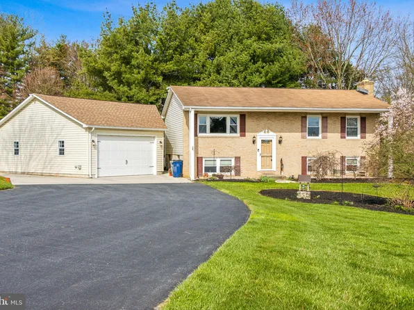 2018 Arabian Dr, Finksburg, MD 21048