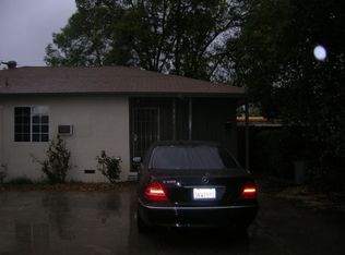 202 E Ramona Dr, Rialto, CA 92376