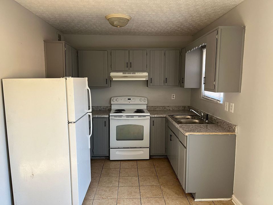 275 Shelby Ave 275 Shelby Ave Radcliff KY Zillow