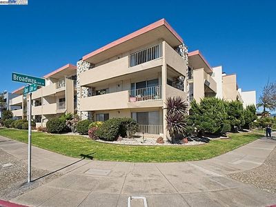 301 Broadway APT 108, Alameda, CA, 94501