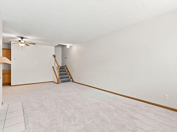 5th image of 3560 Sterling Heights Dr Unit B