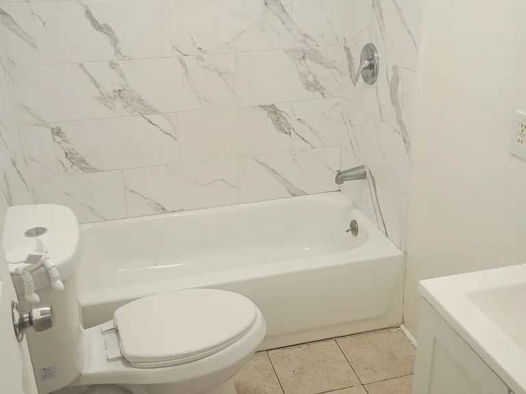 120 Norwood St #1-F — Photo 4