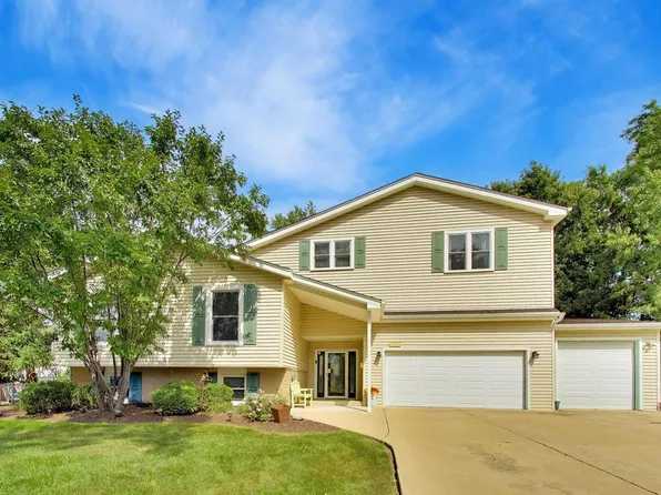 7309 Seminole Ct, Darien, IL 60561