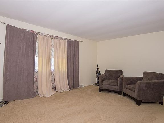 5th image of 5363 Moonlight Dr