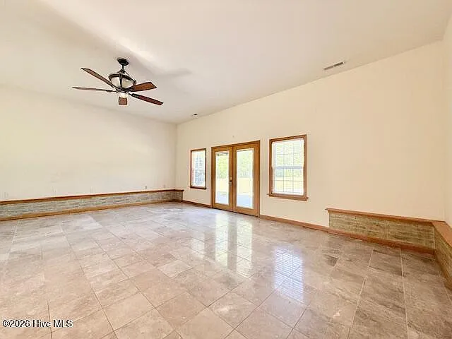 1215 Willow Springs Dr W — Photo 9
