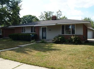 33100 Shawnee St, Westland, MI 48185