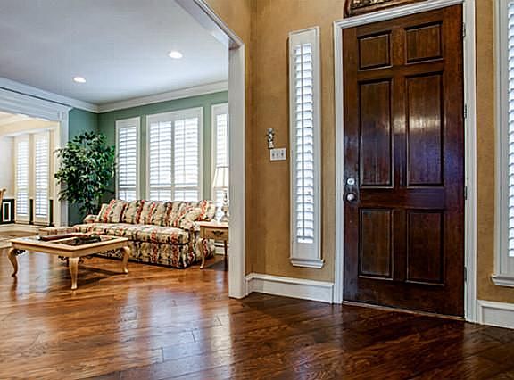 3rd image of 6412 Blacktree Dr