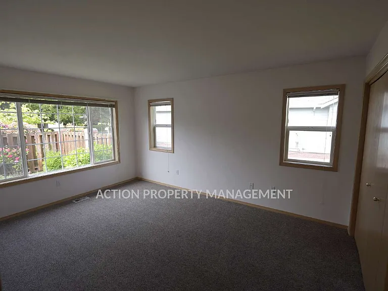 292 Foursome Dr — Photo 5