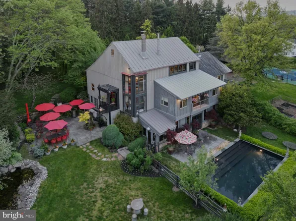 108 Beaumont Dr, Newtown, PA 18940