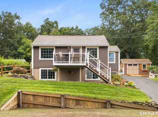 20 W View Dr, Enfield, CT 06082