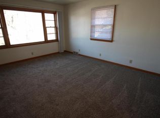 1415 B St APT 4, Lincoln, NE 68502
