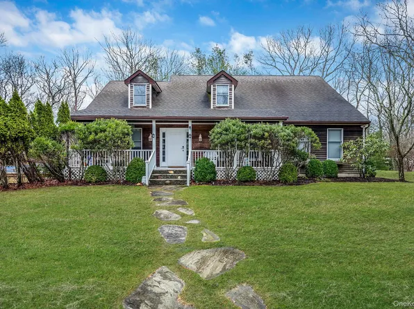 128 Springy Banks Road, East Hampton, NY 11937