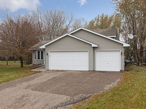 3rd image of 4801 Heather Cir N