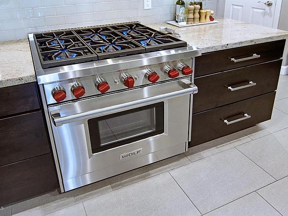 4th image of 6202 E Hillery Dr