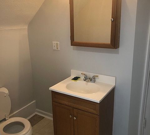 5th image of 549 W 7th St #3