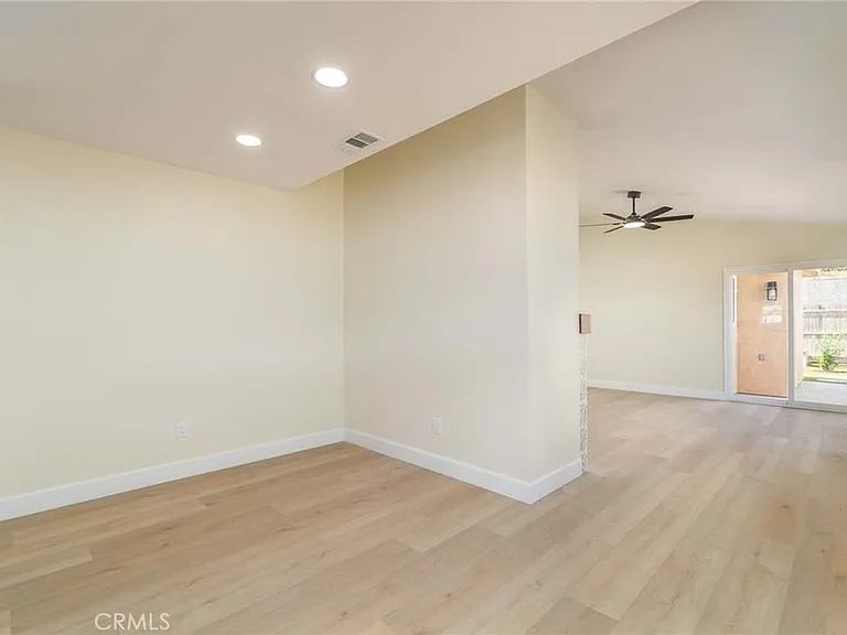 1147 Bronze Star Dr — Photo 3
