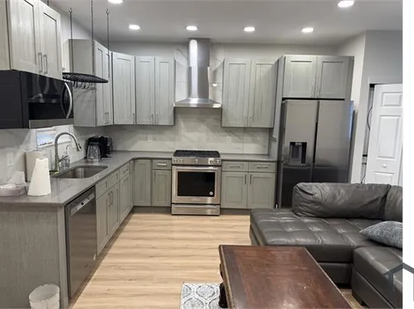 861 Montgomery Ave, Narberth, PA 19072