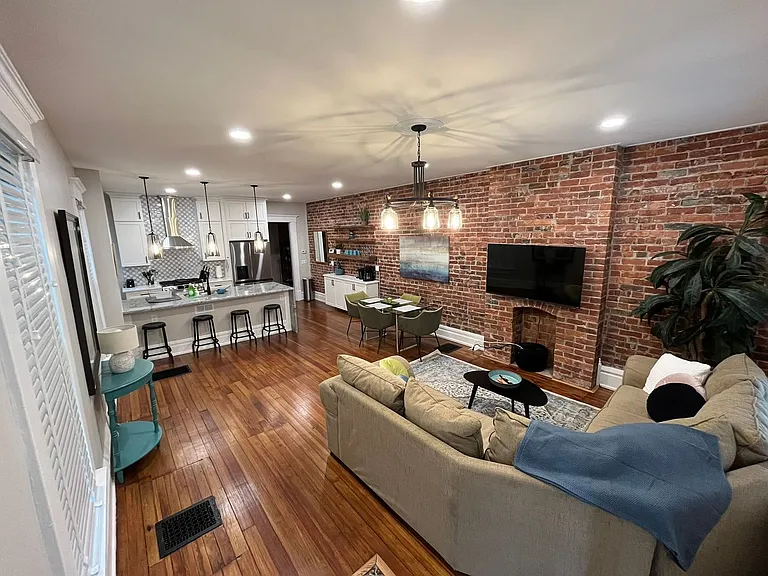 Dennison Ave 866-868 CR — Photo 48