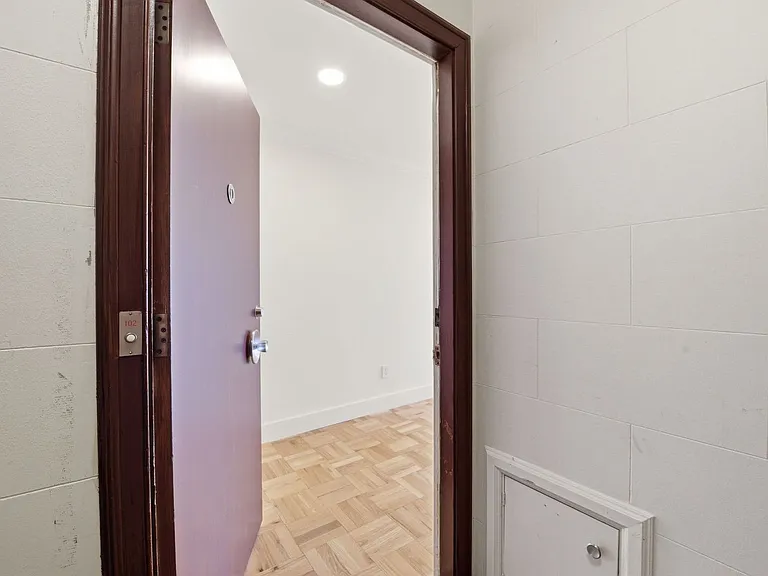 1310 Jones Street — Photo 127