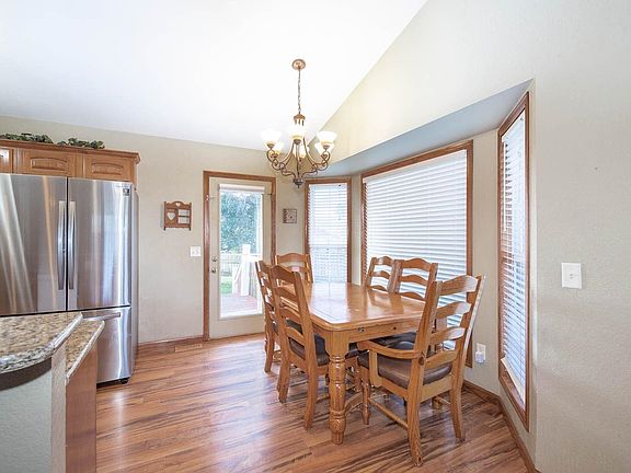 4th image of 2710 Lochinbar Ct