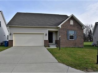5747 Daniel Dr, Bedford Hts, OH 44146