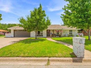 977 Mockingbird St, Stephenville, TX 76401