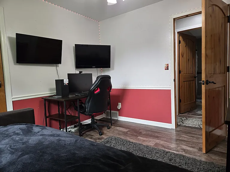N70W23707 Prides Rd — Photo 37