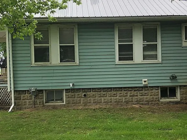 8445 E Monroe Rd, Wheeler, MI 48662