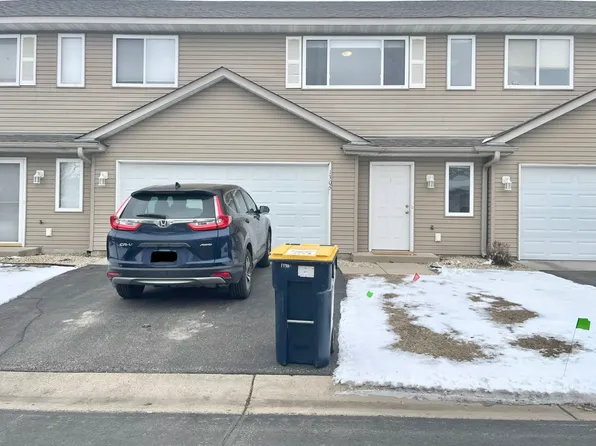 1305 Willow Trl, Farmington, MN 55024