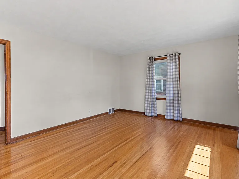7221 Nicollet Ave S — Photo 12
