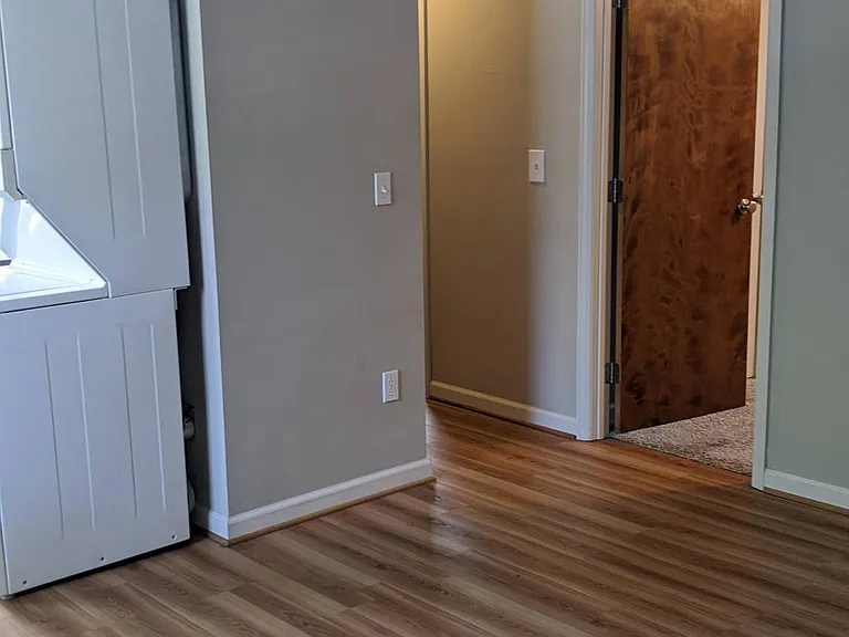 1101 Wade Ave #A — Photo 7