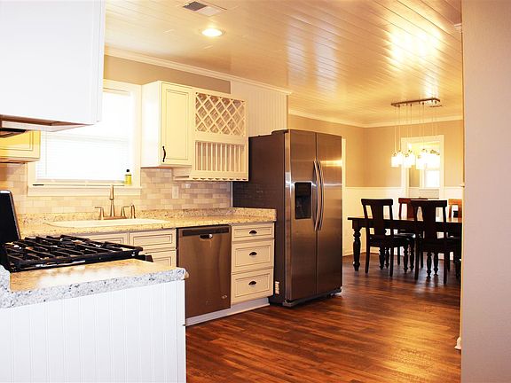 5th image of 3404 Avenue M