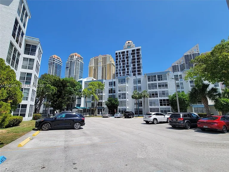 17620 Atlantic Blvd #310 — Photo 24