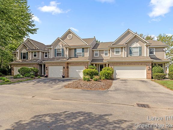 2nd image of 3745 Old Elm Dr SE #7