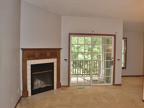 5th image of 130 Teton Ln APT 8