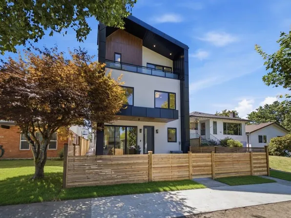 3016 E 19th Ave, Vancouver, BC V6L 1E7