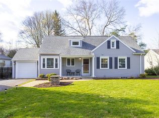 207 Ashbourne Rd, Rochester, NY 14618