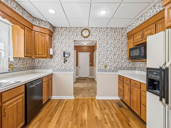 27th image of this home