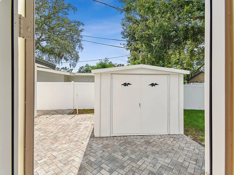 25 Joyce St — Photo 21
