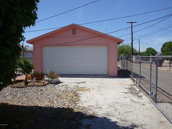 Florida detached garage or workshop.jpg