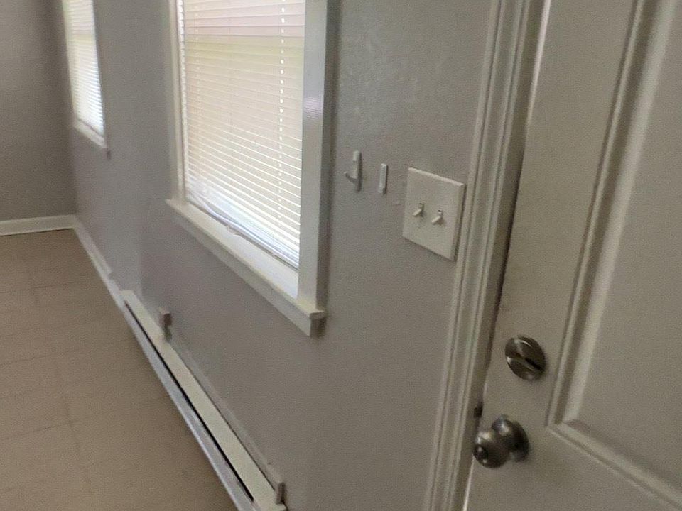 1st image of 3512 Auburn St #3512