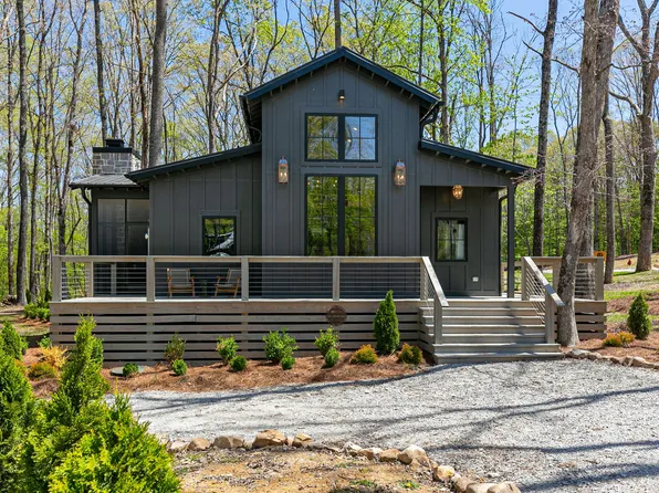 21 Oakleaf Trl, Tracy City, TN 37387