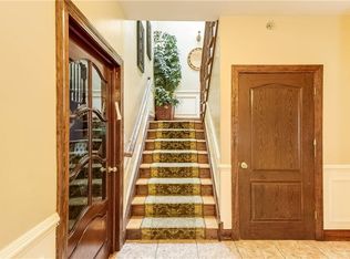 44 Calvert Dr, Monsey, NY 10952