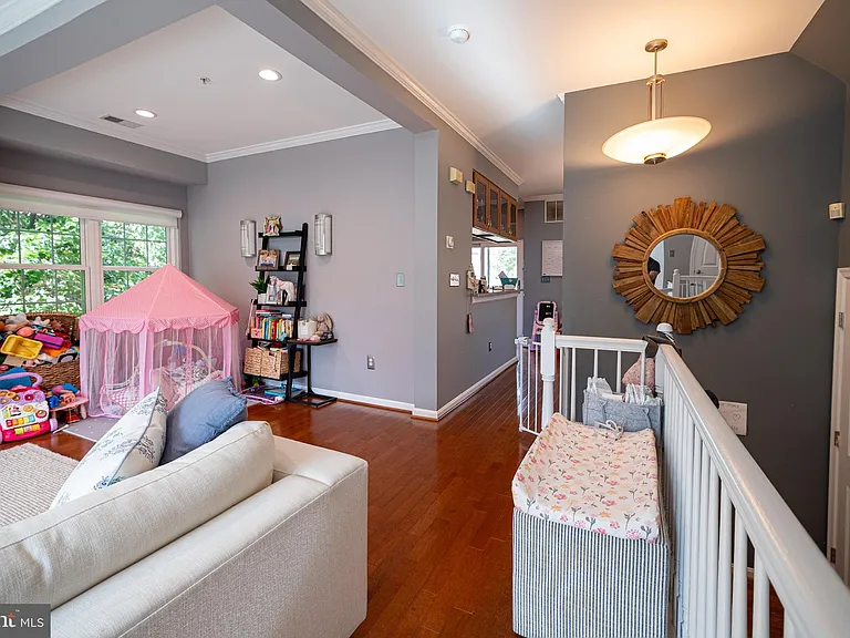 1639 Hunting Creek Dr #B — Photo 8