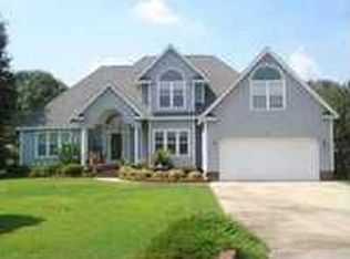 410 Club House Dr, Dunn, NC 28334
